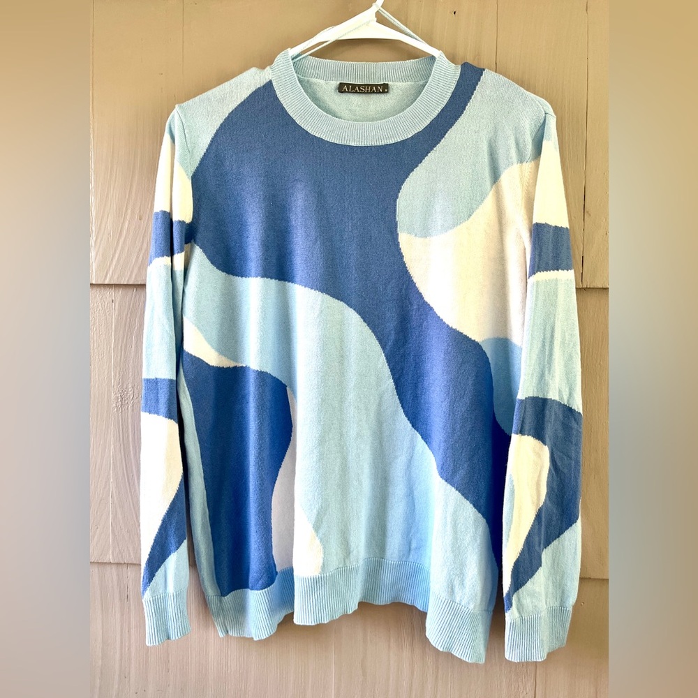 Landscape Colorblock Sweater Women’s Medium Blue Wavy